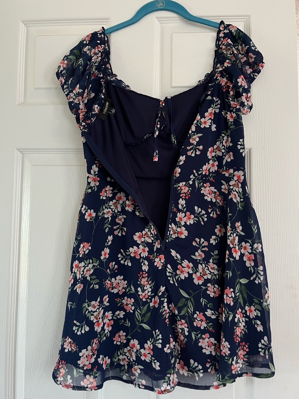 Lovesome top Navy Floral Blouse - Navy with Pink & Green Floral size large - Picture 5 of 9
